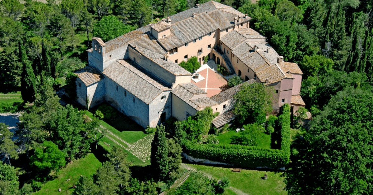Tuscany villages to visit by rental car/Author: www.visittuscany.com