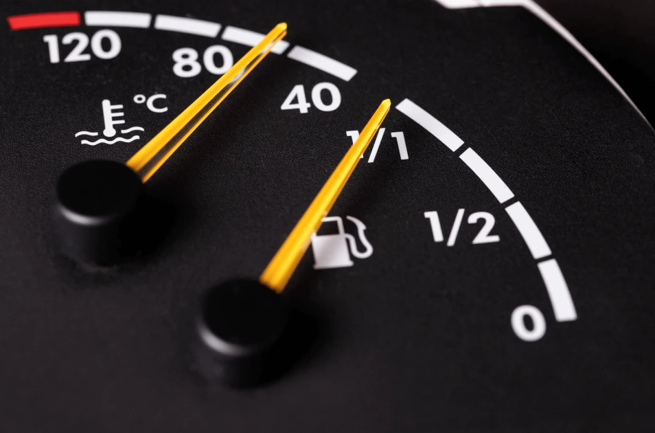 Trucchi e buone pratiche per risparmiare sul carburante